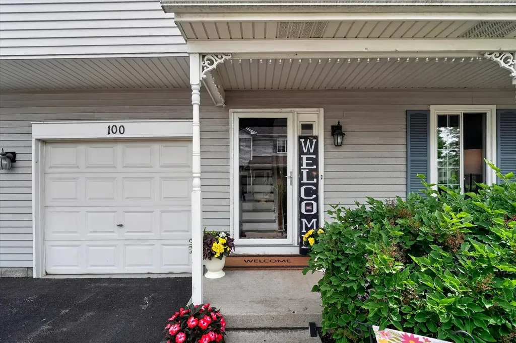 100 Village Creek Drive Lake In The Hills IL 60156