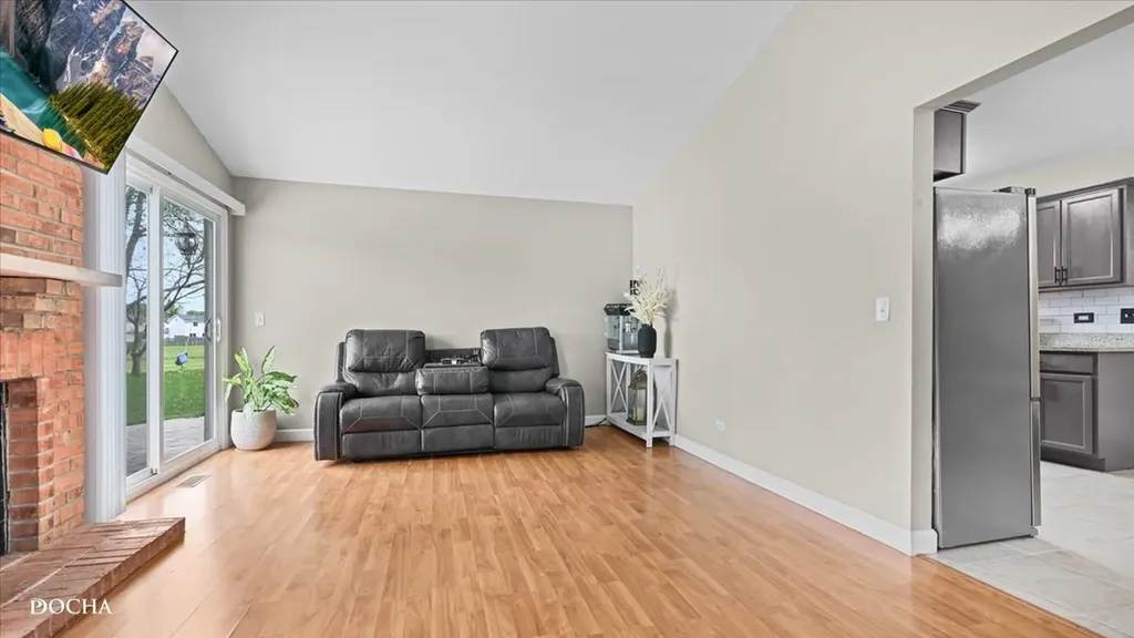 1210 Camden Lane Aurora IL 60504
