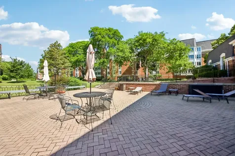 225 Lake Boulevard Buffalo Grove IL 60089