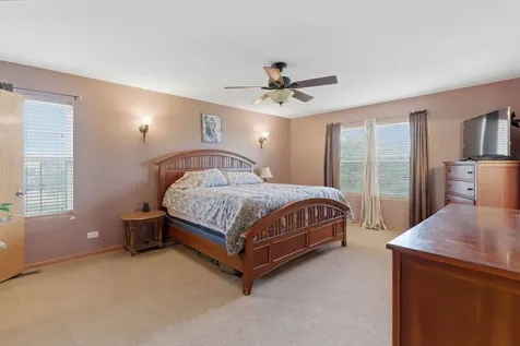 911 Millard Court Joliet IL 60431