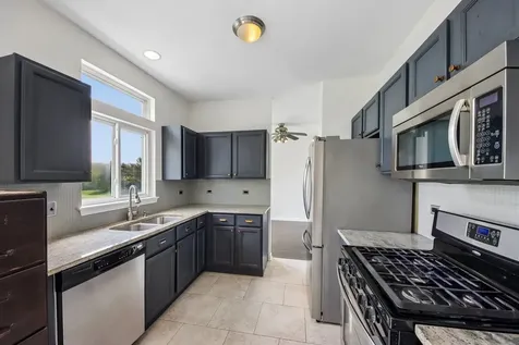 254 West Holly Court Round Lake IL 60073