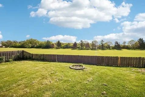 254 West Holly Court Round Lake IL 60073
