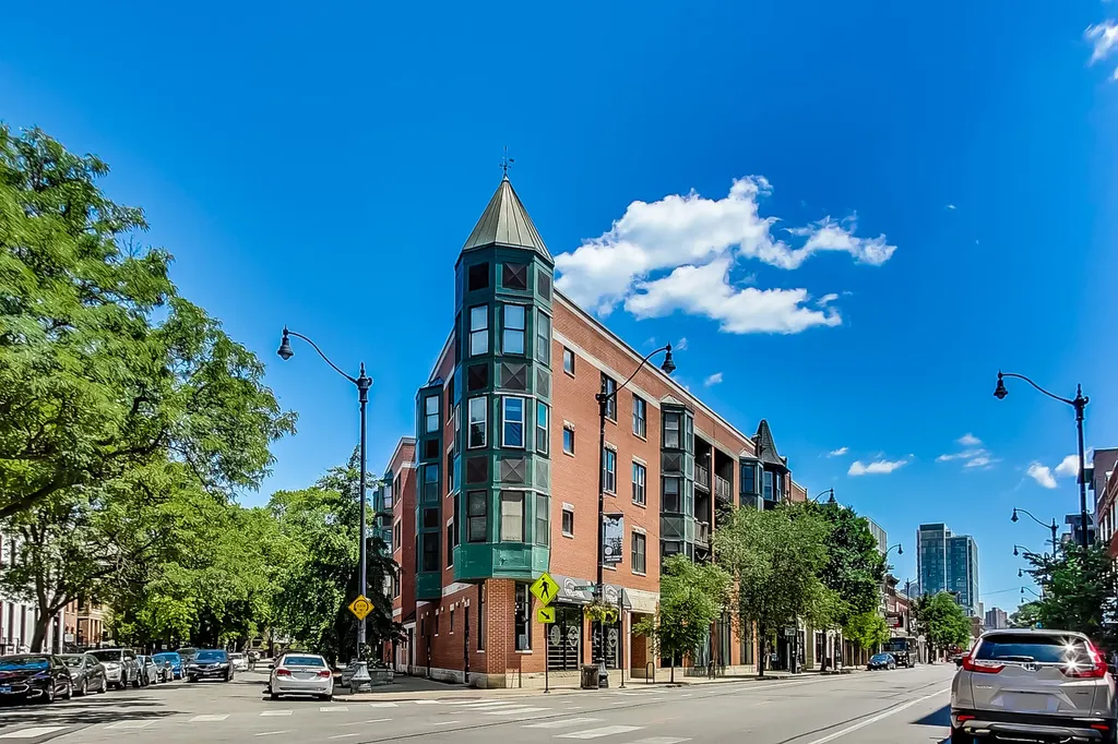 845 West Altgeld Street Chicago IL 60614