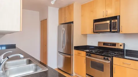 845 West Altgeld Street Chicago IL 60614