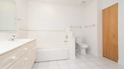 845 West Altgeld Street Chicago IL 60614