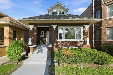 8219 South Throop Street Chicago IL 60620