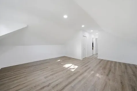 8219 South Throop Street Chicago IL 60620