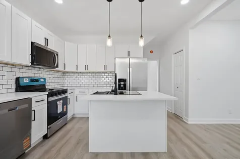 8219 South Throop Street Chicago IL 60620