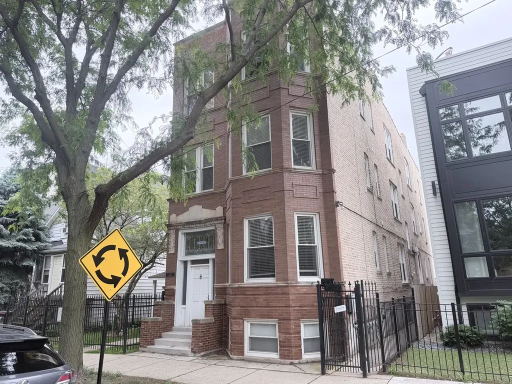 1712 North Washtenaw Avenue Chicago IL 60647