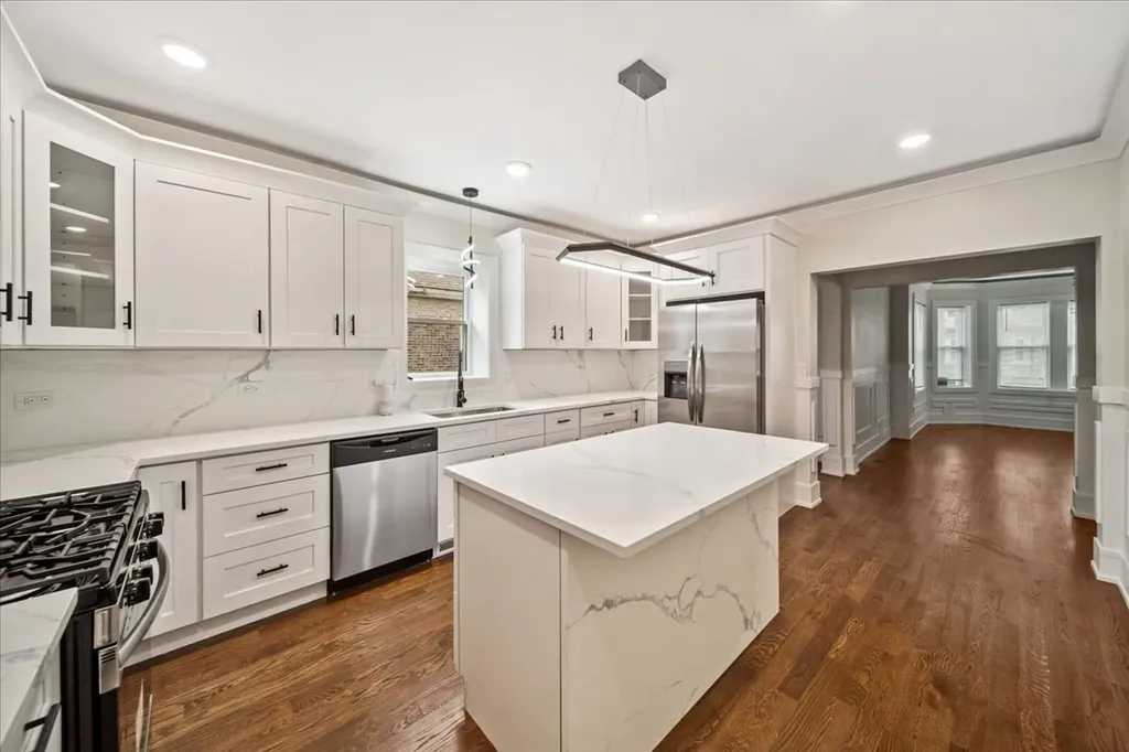 8525 South Hermitage Avenue Chicago IL 60620