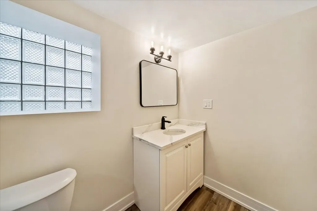 8525 South Hermitage Avenue Chicago IL 60620