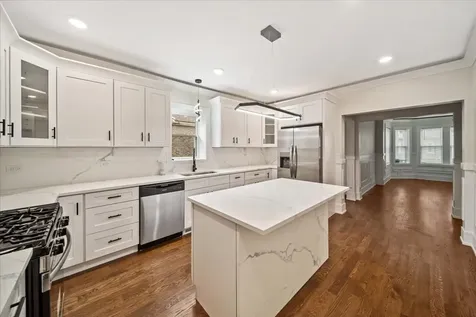 8525 South Hermitage Avenue Chicago IL 60620