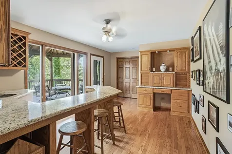 912 Valencia Drive Shorewood IL 60404
