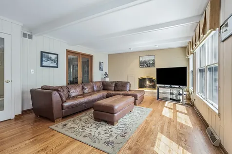 912 Valencia Drive Shorewood IL 60404
