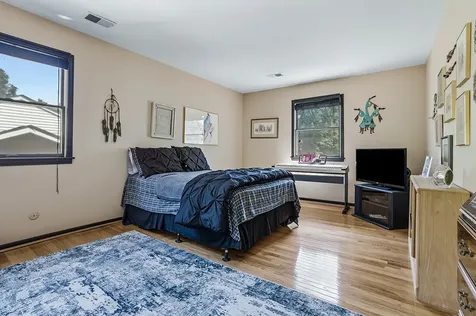 912 Valencia Drive Shorewood IL 60404