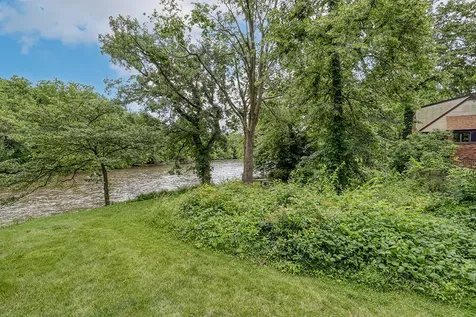 912 Valencia Drive Shorewood IL 60404