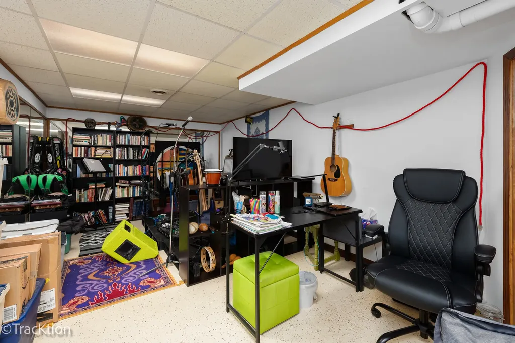 360 Lakeview Drive Aurora IL 60506