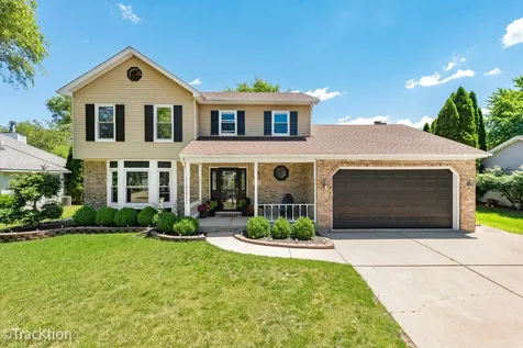 360 Lakeview Drive Aurora IL 60506
