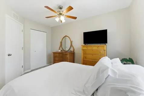 576 South Rosehall Lane Round Lake IL 60073
