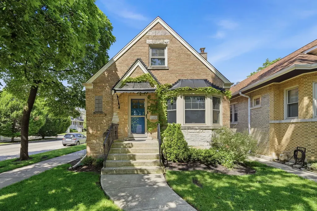 6700 North Odell Avenue Chicago IL 60631