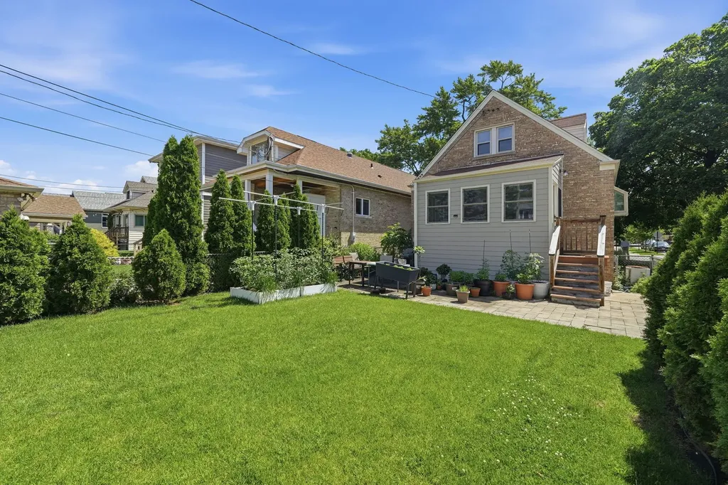 6700 North Odell Avenue Chicago IL 60631
