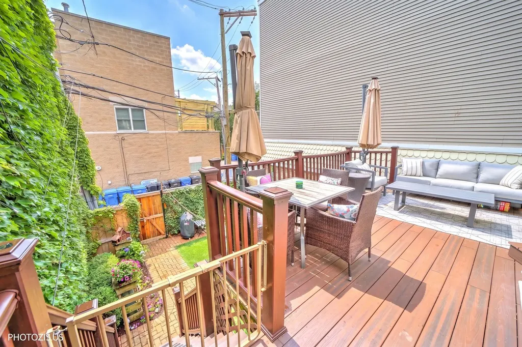 3320 North Racine Avenue Chicago IL 60657