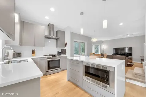 3320 North Racine Avenue Chicago IL 60657