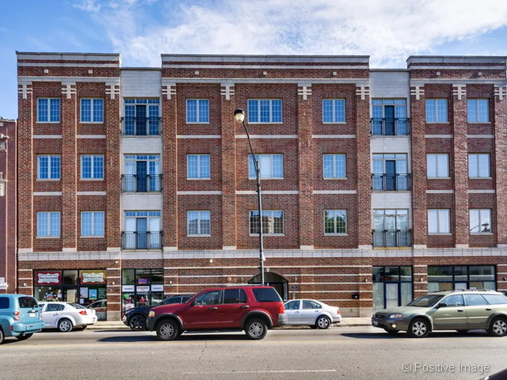 1453 West Irving Park Road Chicago IL 60613