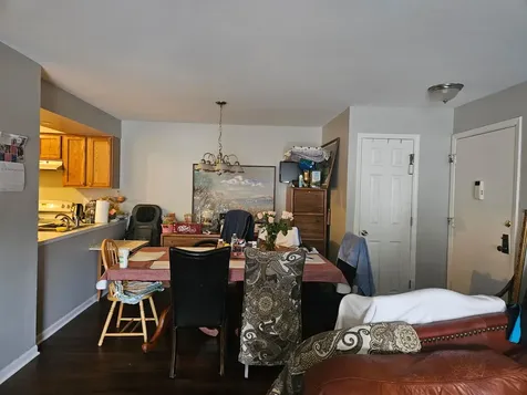4424 Euclid Avenue Rolling Meadows IL 60008