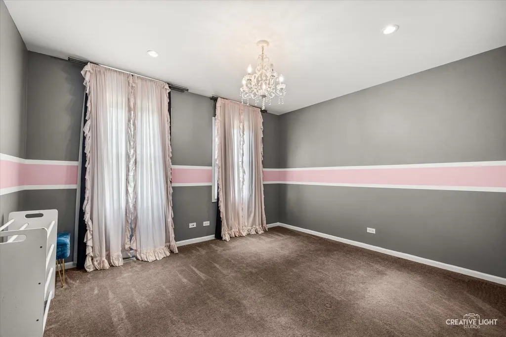 2471 Warwick Court Aurora IL 60503
