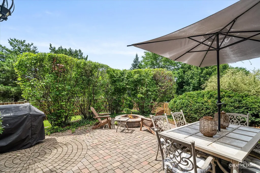 2471 Warwick Court Aurora IL 60503