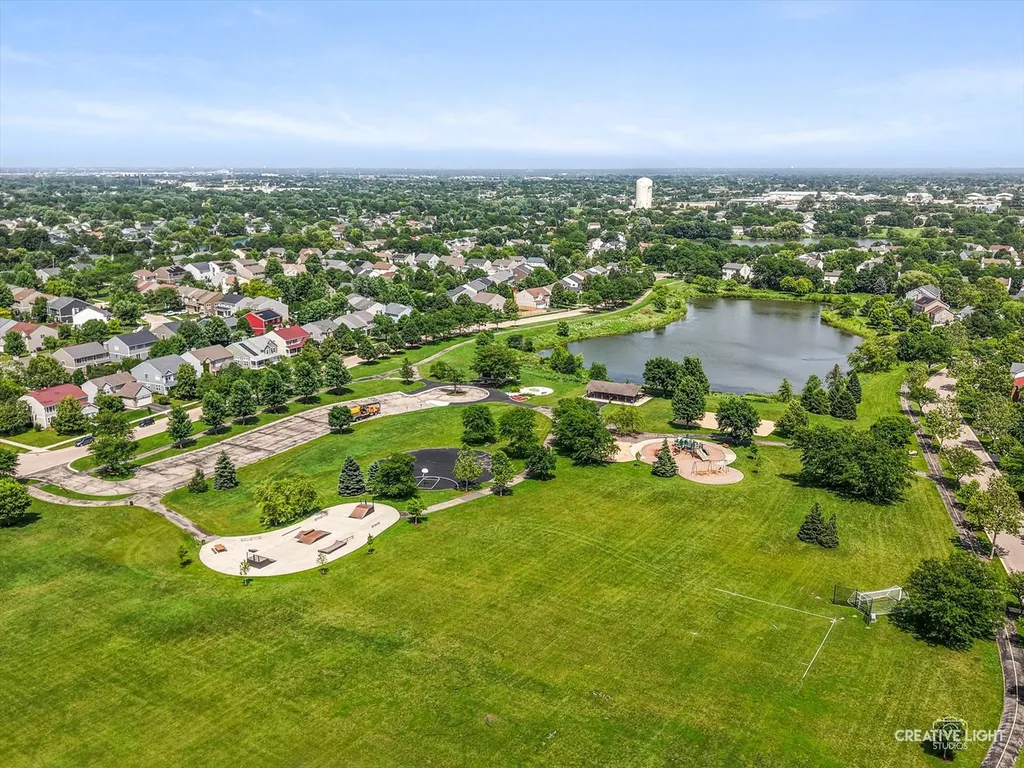 2471 Warwick Court Aurora IL 60503