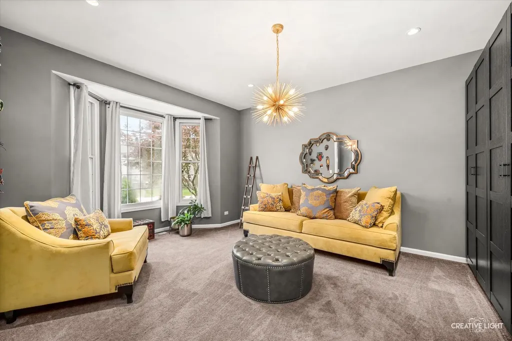 2471 Warwick Court Aurora IL 60503