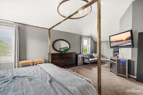 2471 Warwick Court Aurora IL 60503