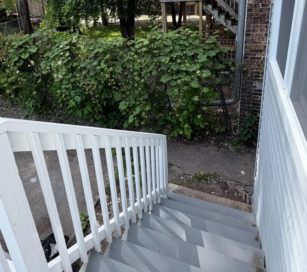 7147 South Green Street Chicago IL 60621