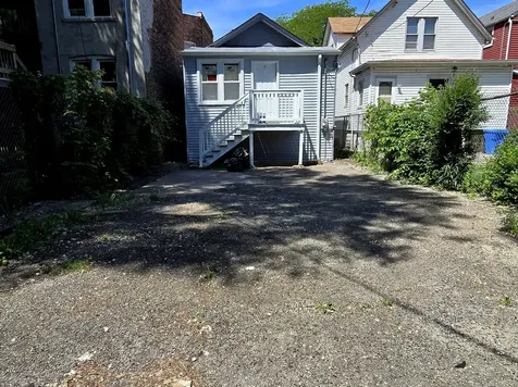 7147 South Green Street Chicago IL 60621