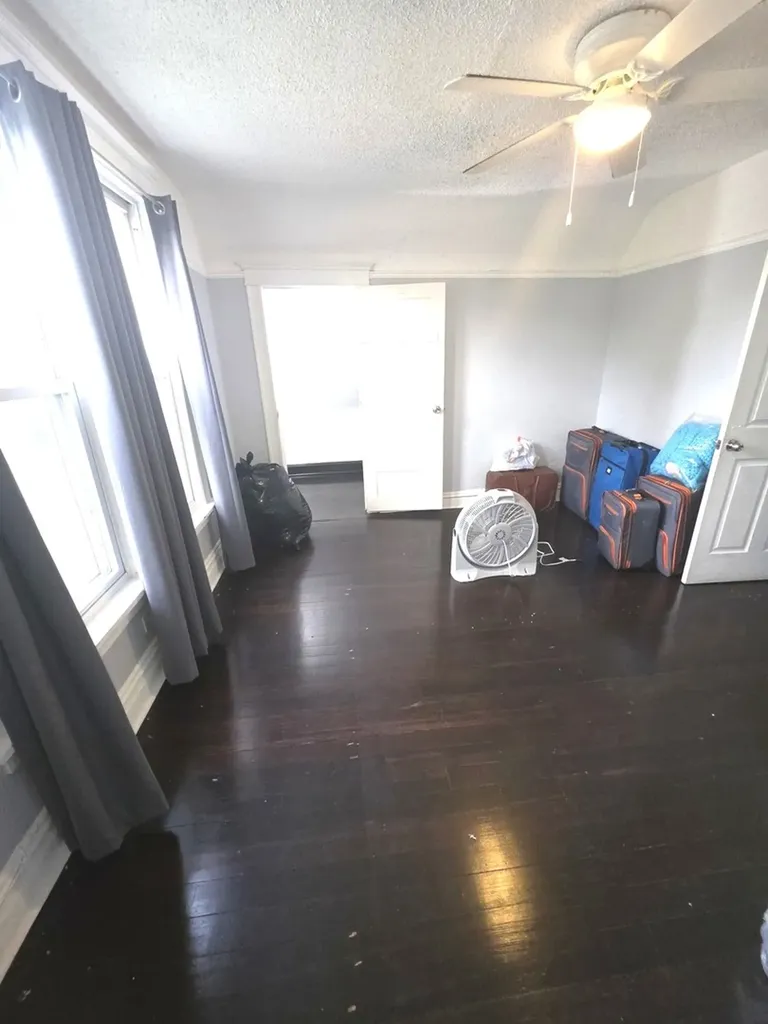 101 West 110th Place Chicago IL 60628