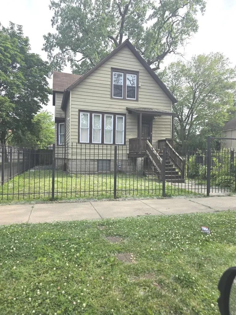 101 West 110th Place Chicago IL 60628