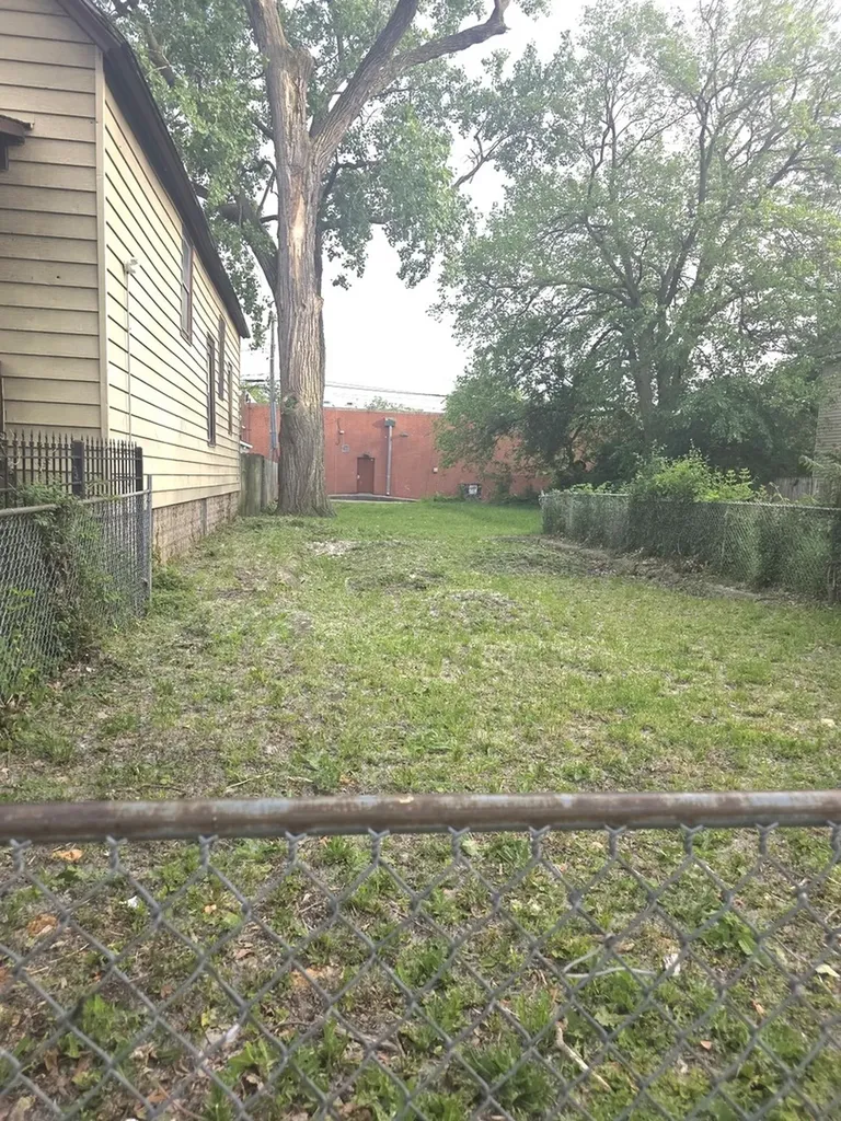 101 West 110th Place Chicago IL 60628