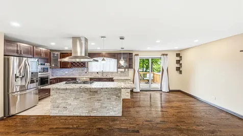 1770 North Newport Road Hoffman Estates IL 60169