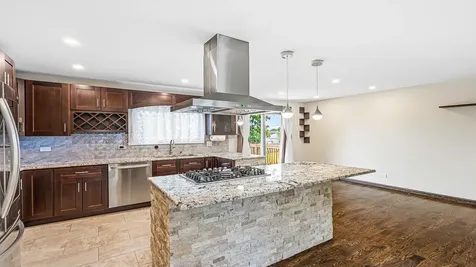 1770 North Newport Road Hoffman Estates IL 60169