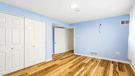 1770 North Newport Road Hoffman Estates IL 60169