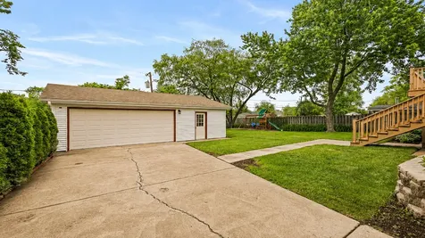 1770 North Newport Road Hoffman Estates IL 60169