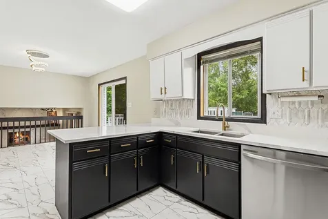 2837 East 223rd Street Sauk Village IL 60411
