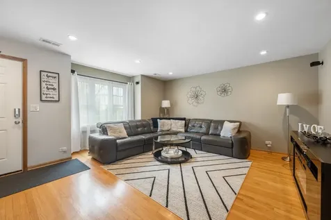 702 Windsor Lane Romeoville IL 60446