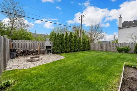 702 Windsor Lane Romeoville IL 60446