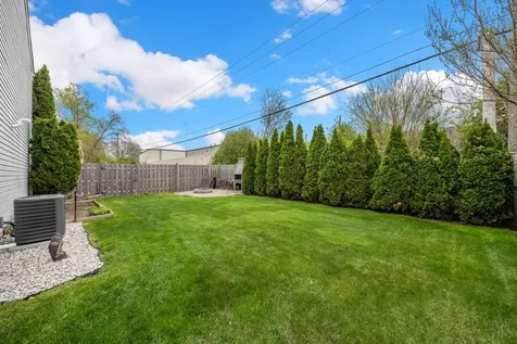 702 Windsor Lane Romeoville IL 60446