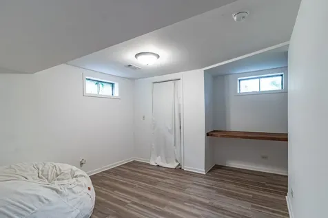 689 Laurel Avenue Wauconda IL 60084