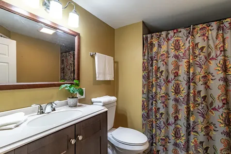 689 Laurel Avenue Wauconda IL 60084