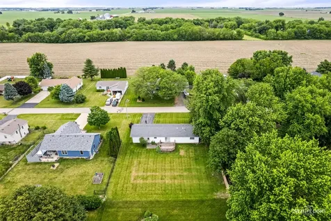 285 East Legner Street Leland IL 60531
